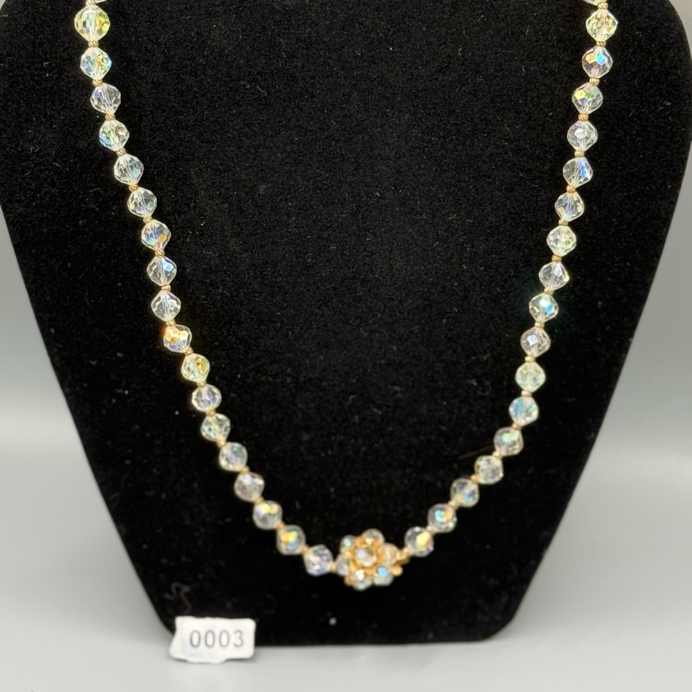 sparkly crystal aurora borealis beads with a floral cluster clasp. 0003 - Picture 4 of 4